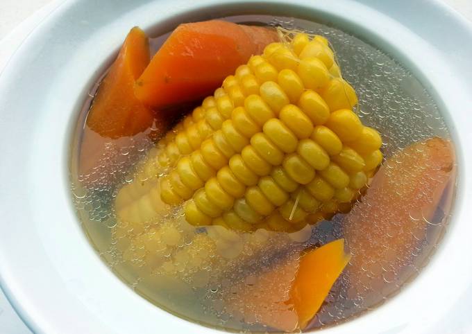 Recipe of Super Quick Homemade LG CHICKEN SOUP / STOCK ( CARROT AND CORN COB )