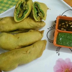 Stuff chilli pakoda A picture of Stuff chilli pakoda.