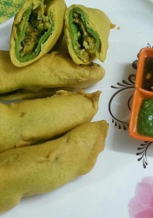 A picture of Stuff chilli pakoda.