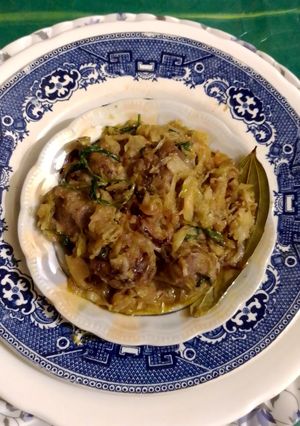 বাঁধাকপি দিয়ে মাটন (bandhakopi diye mutton recipe in Bengali) রেসিপির প্রধান ছবি
