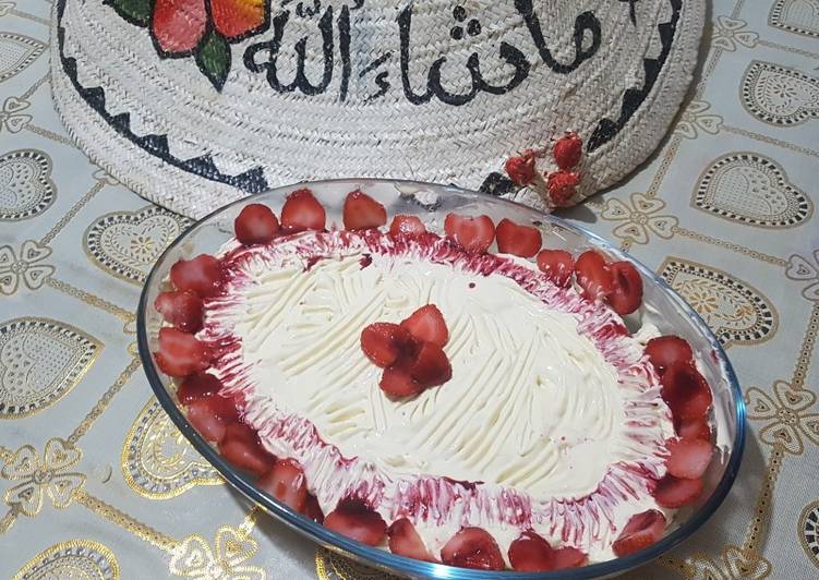 Steps to Prepare Homemade Strawberry cream desert