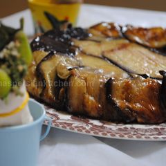 A picture of Aubergine Pirogue.