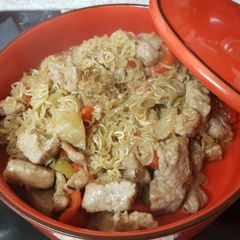A picture of My Ginger and Pork Noodles 😘.
