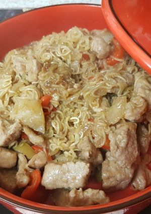 A picture of My Ginger and Pork Noodles 😘.
