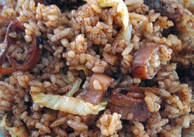 Yuk intip, Cara mudah memasak Nasi goreng tinta hitam cumi asin yang gurih