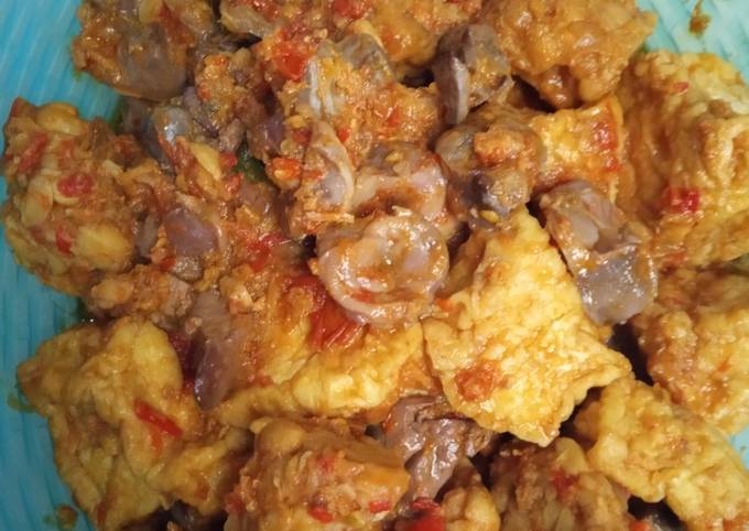 Resep Ati ampela tahu tempe bumbu rujak oleh Dyah Nurhayati - Cookpad