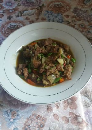 Foto resep Oseng sapi lada hitam ala mama syairi