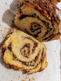 Sütőtökös diós fahéjas babka recept fotója