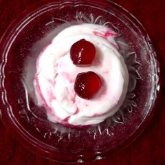 A picture of Strawberry Jelly Ice Cream.