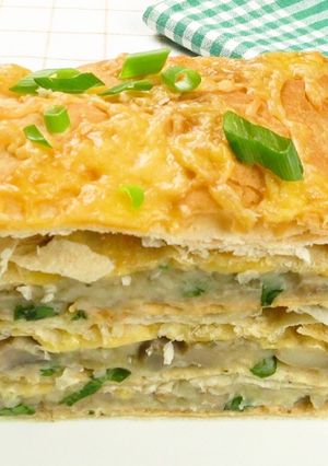 Фото Горячий закусочный наполеон с картофельно-грибной начинкой | Hot snack cake.