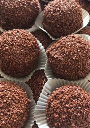 Φωτογραφία της συνταγής Brigadeiros -Τρουφάκια από τη Βραζιλία
