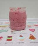 Helado de yogurt y frutos rojos