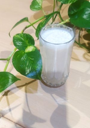 عکسی از دستور اسموتی موز و نارگیل