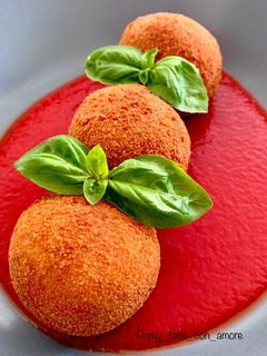 Foto di POLPETTE DI VERZA, PATATE E SALSICCIA
