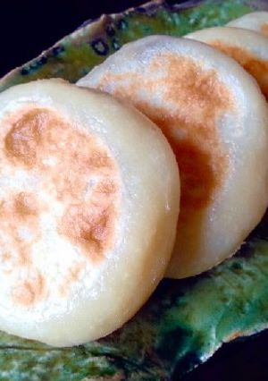 A picture of Shinshu Eggplant Oyaki (flat cakes).