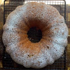 A picture of LEMON & RICOTTA SPELT BUNDT.