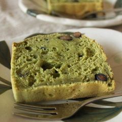 A picture of Nutritious Matcha and Sweet Black Bean Tofu Cake.