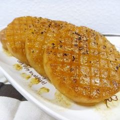 A picture of Delicious Daikon Radish Steak.