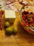 Salată de ardei copți cu usturoi și pătrunjel