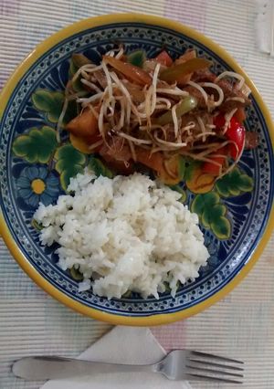 Una foto de Chop suey de res