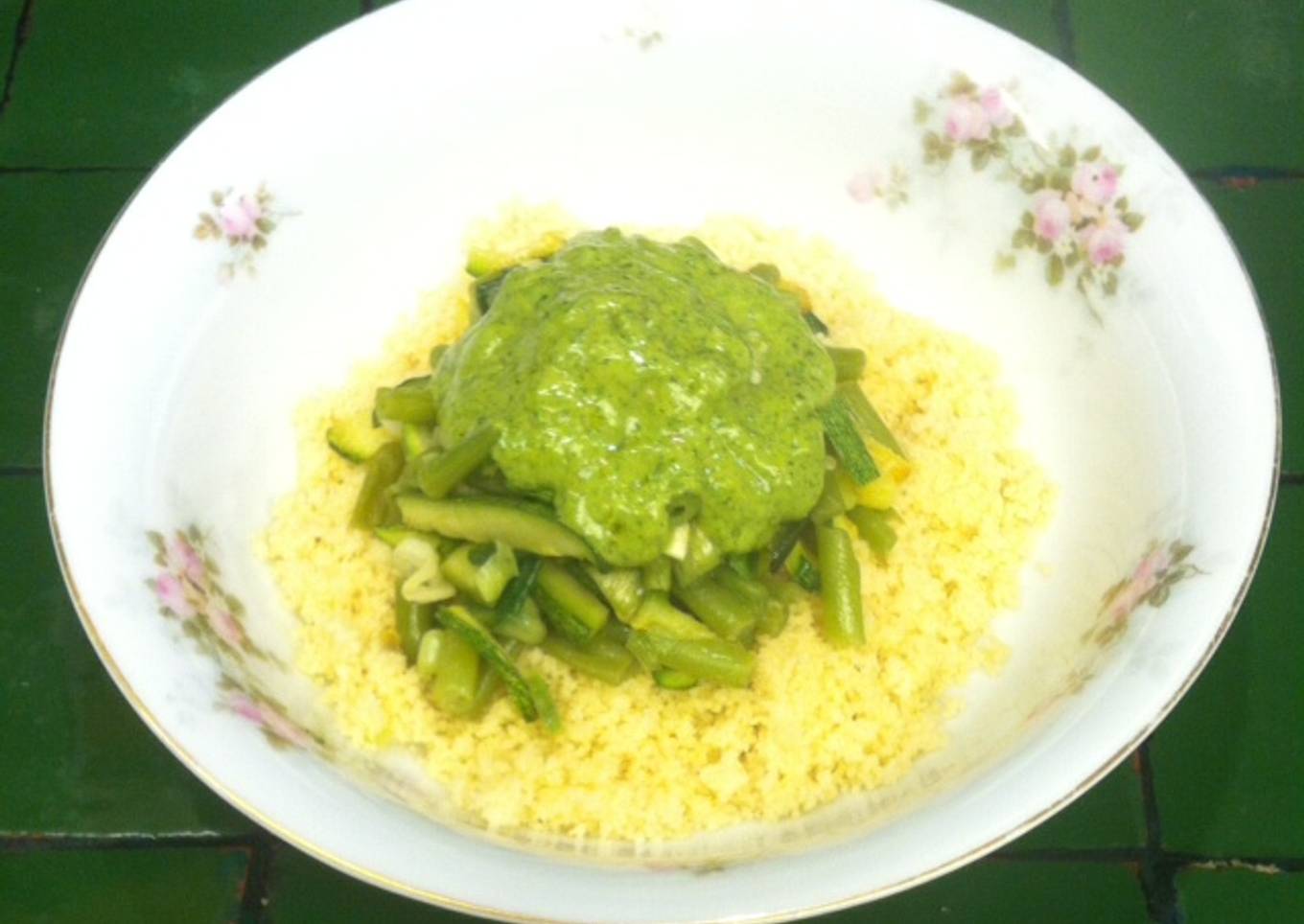 Ensalada con cous cous, ejotes y calabacitas