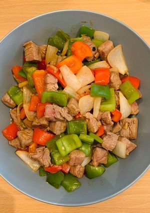 Hình của món Bò lúc lắc 🍲.