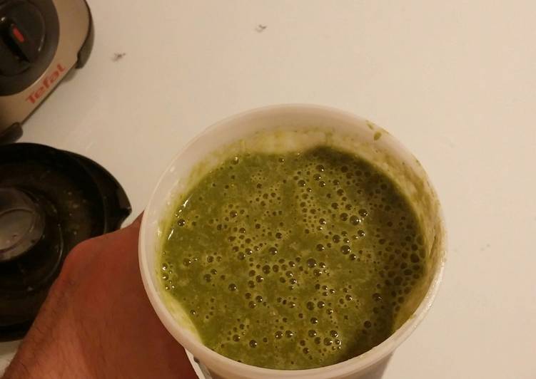 Recipe of Super Quick Homemade Strawberry Banana Green Smoothie