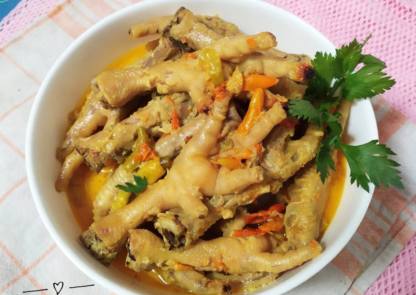 Ceker pedas santan