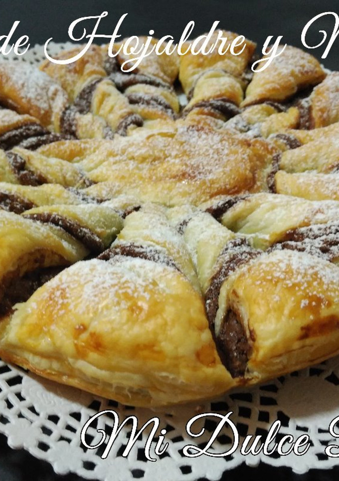 Una foto de Flor de hojaldre y nutella