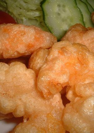 A picture of Small Prawn Fritters with an Egg White.