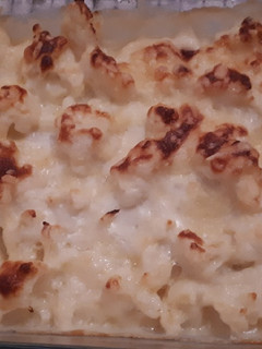 Una foto de Coliflor gratinada con queso y bechamel