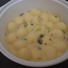 A picture of Rasmalai.