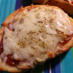 A picture of Garlic bread pizza.