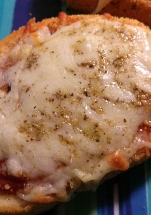 A picture of Garlic bread pizza.