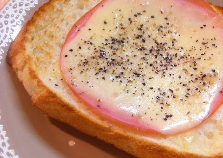 Recipe of Perfect ✿Spicy ☆ Ham and Cheese Toast✿