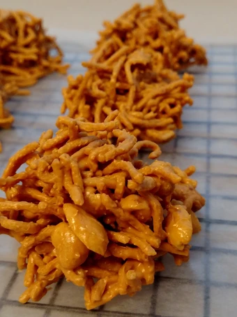 Easy Way Prepare Haystacks the Awesome  Appealing