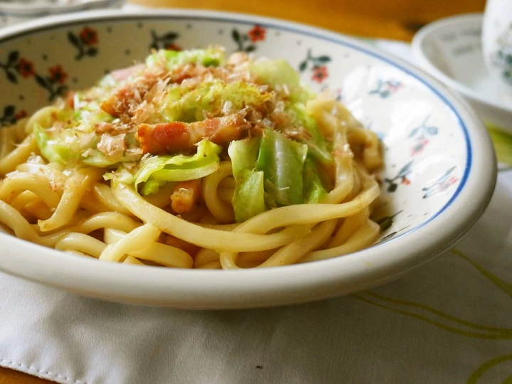 Easy Way Make Recipe Simple Stir-Fried Udon Noodles with Spring Cabbage that is Really Delicious, Addictive}