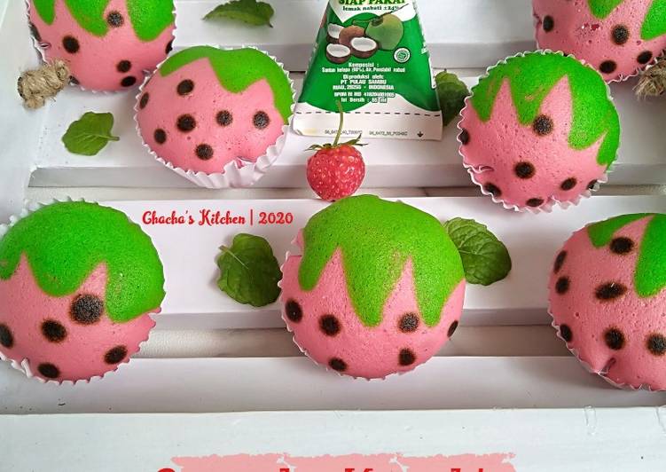 Bagaimana  Cupcake Karakter Strawberry Jadi, Sempurna