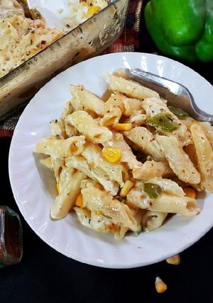 बेक्ड व्हाइट सॉस पास्ता(baked white sauce pasta recipe in hindi) रेसिपी मुख्य फोटो