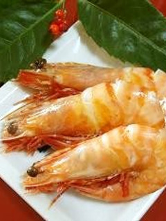 A picture of Sweet Simmered Shrimp for Osechi (New Year's Feast).