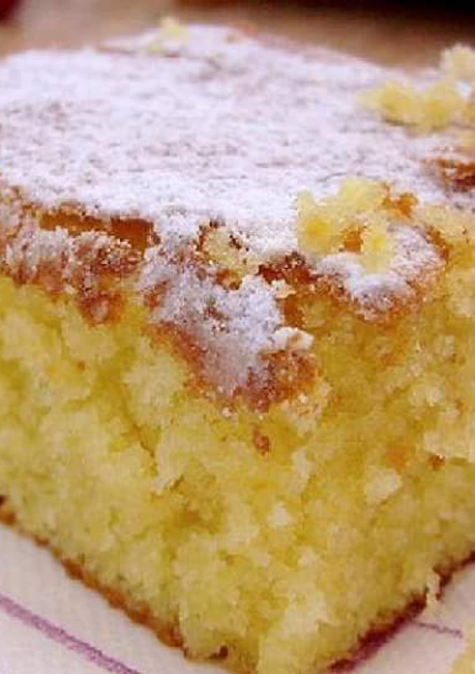 Una foto de Torta húmeda de manzanas y peras