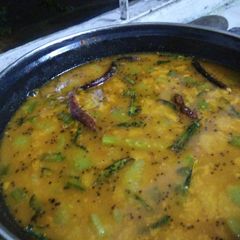 A picture of South Indian Sambhar.