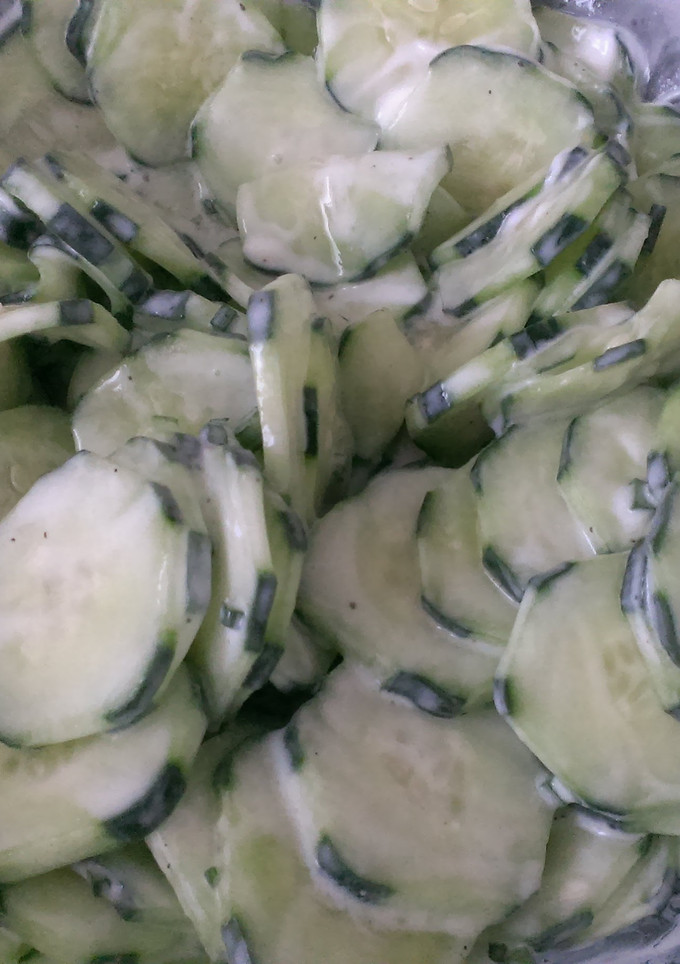 A picture of Sour Cream Cucumber Salad.