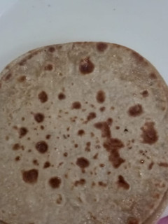 ஆலூ பரோட்டா (Aloo parotta recipe in tamil) செய்முறை முக்கிய புகைப்படம்