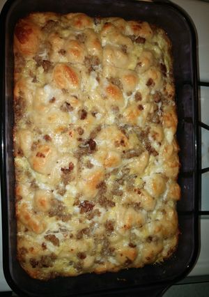 A picture of Sausage biscuits eggs casserole.