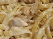 A picture of fettuccine alfredo
