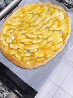 Una foto de Tarta de hojaldre de manzana, estilo mi abuela