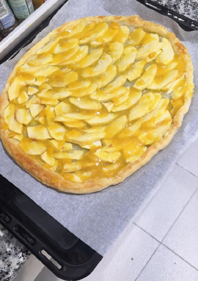 Una foto de Tarta de hojaldre de manzana, estilo mi abuela