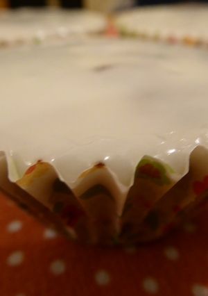 A picture of Cinnamon and ginger apple cakes.
