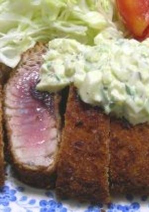 A picture of Fried Skipjack Tuna with Tartar Sauce.